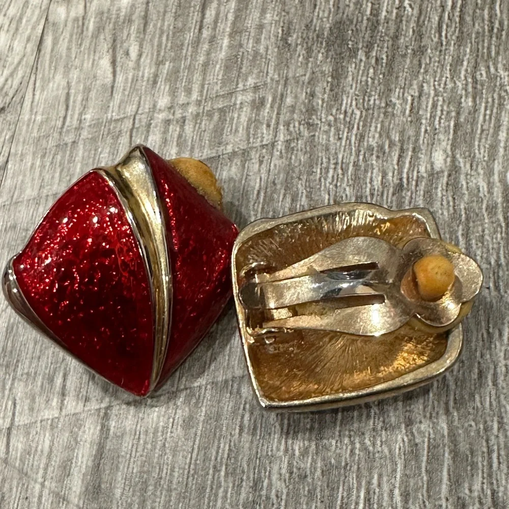 Chic Red and Gold Women's Earrings - Picture 2 of 2